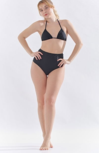 Bikini Negra - Triangulito - Less Alta