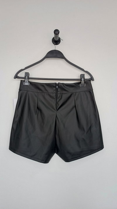 Short Pollera Capa Boton Cuerina