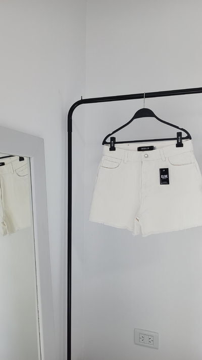 Short Brisa