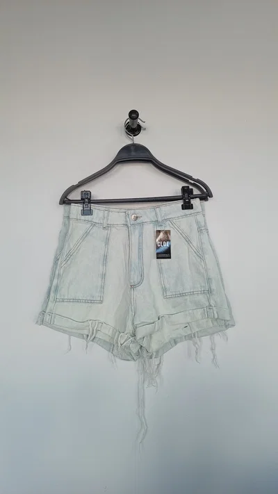 Short Mom Prety