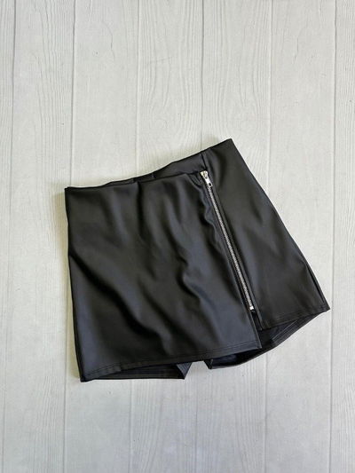 Short Pollera Capa Cierre Cuerina 