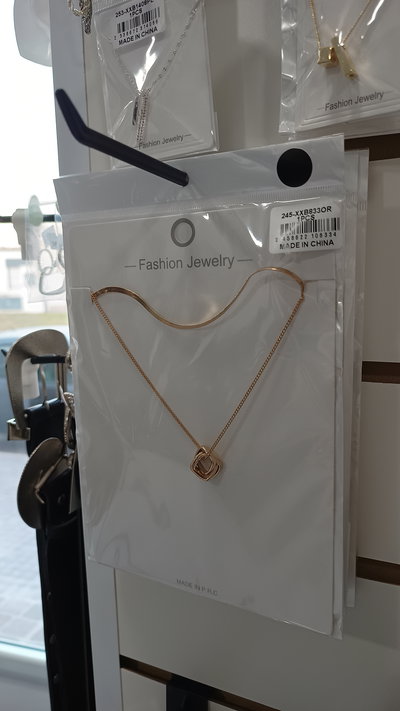 Collar Doble Dorado Dije