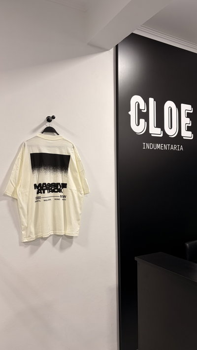 Remera Boxy Massive Attack