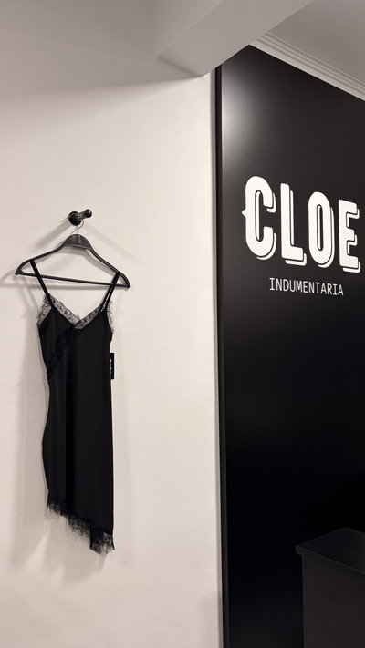 Vestido c/puntilla Cruzada Irregular