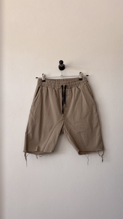 Bermuda Gabardina Hombre