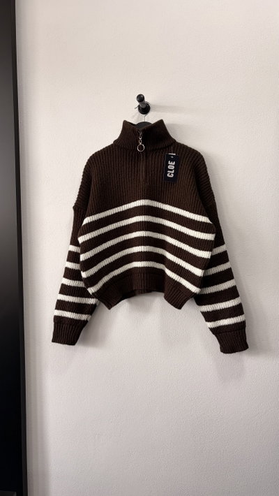 Sweater Rayado Cierre Cuello