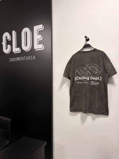 Remera Oversized Chilling Dept
