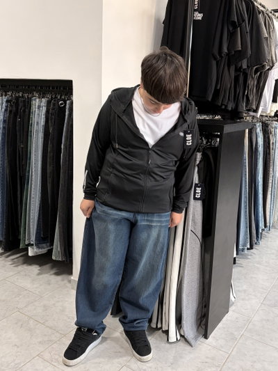 Jeans Baggy Bigotes