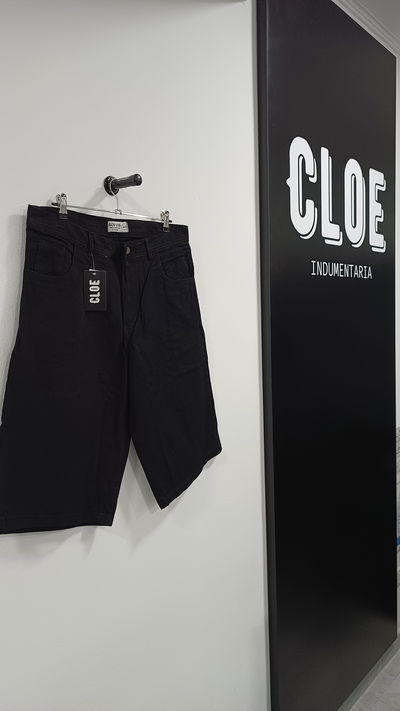 Bermuda Baggy Negra Lisa