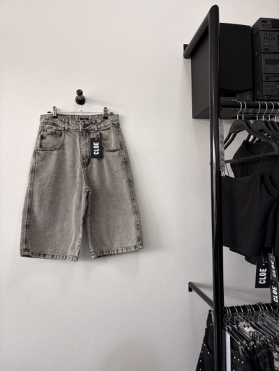 Bermuda Baggy Gris Mujer
