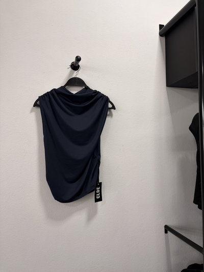 Remera Micro Cuello Perkins