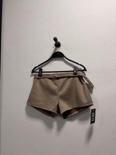 Short Gamuza Cinto