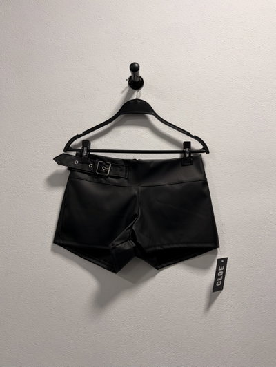 Short Engomado Cinto