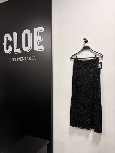 Pollera Larga Encaje Strass