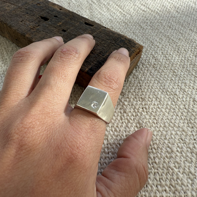 ANILLO SELLO - PLATA Y ZIRCONITA