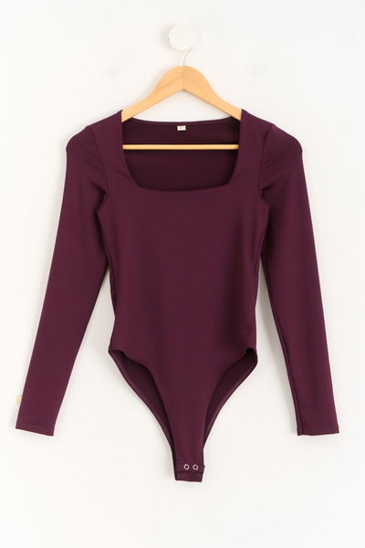 BODY POR TALLES. VINO