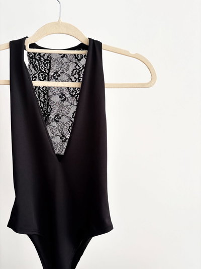 BODY CON PUNTILLA 