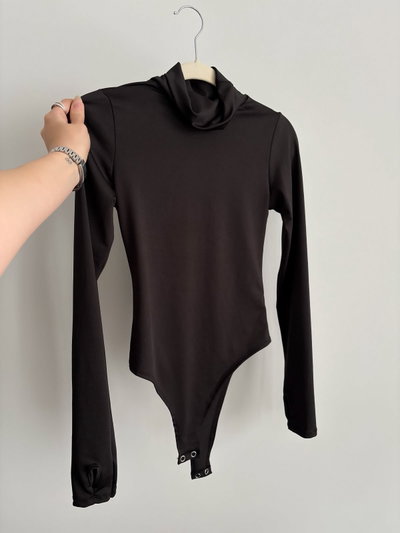 BODY POLERA NEGRO