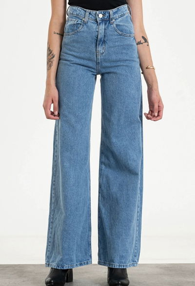 Jean Wide Leg Rígido