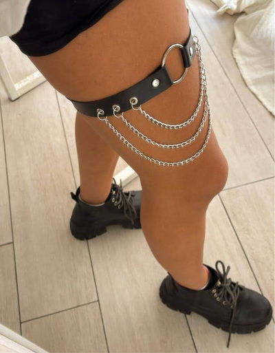 Liga con tres cadenas