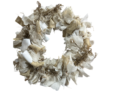 Rosca de tela y flores secas