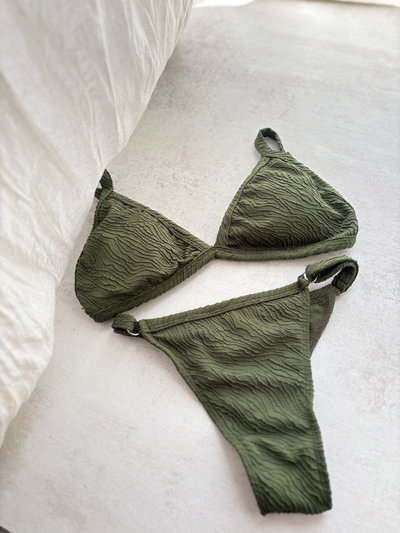 BK BORA verde militar textura