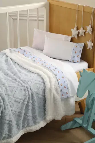 Frazada doble de Corderito Jacquard con reverso de corderito Cuna funcional Jean Cartier 