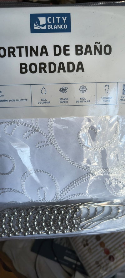 Cortina de baño Bordada con ganchos acero 