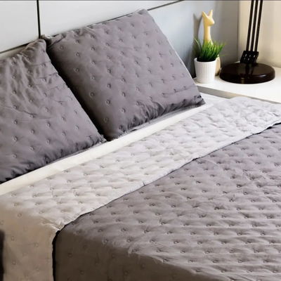 Cubrecama quilt con fundas 