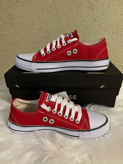 Zapatillas clásicas Rojas