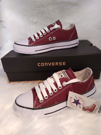 Zapatillas clásicas Bordó