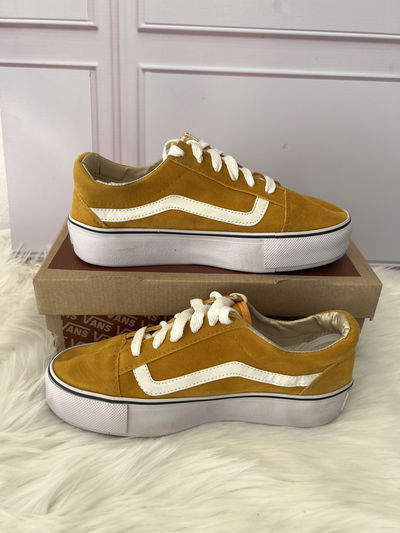 Zapatillas Vans con plataforma mostaza 