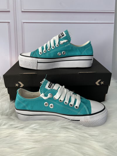 Zapatillas con plataforma turquesa 