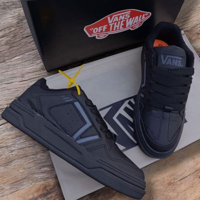 Zapatillas Vans Upland total black