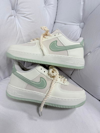 Nike Air Force GS