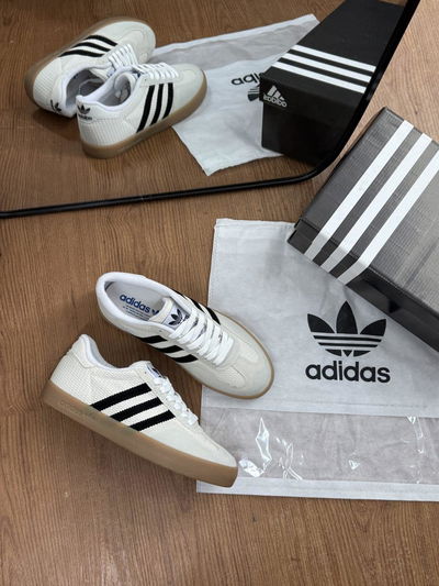 Adidas Gazelle blancas