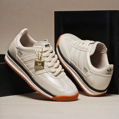 Adidas SL72