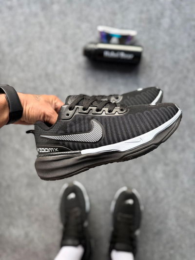 Nike zoom mx negras cornova