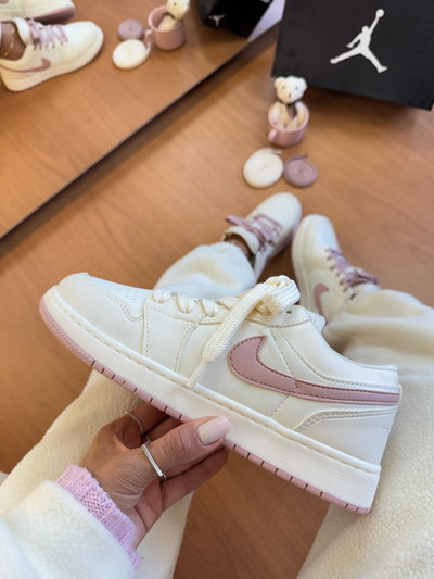 Nike Jordan mid