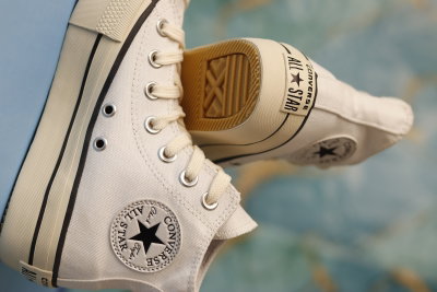Botitas Converse con plataforma importadas