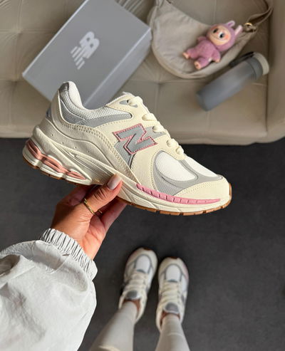 New Balance 2002R