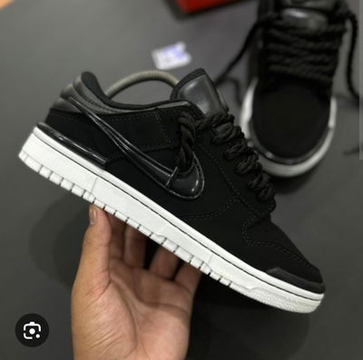 Nike Dunk SB negras