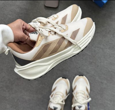 Adidas Adizero Boston marrón 