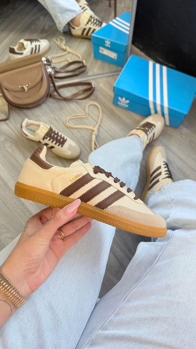 Adidas Samba con tiras marron 