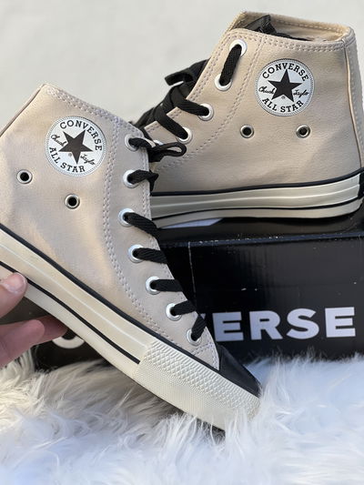 Botitas Chuck Taylor ecocuero blanca importada 