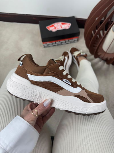 Zapatillas Vans Ultrarange marrón 