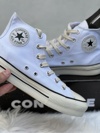 Botitas Chuck Taykor con plataforma blancas importadas