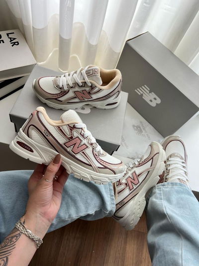 New Balance 740