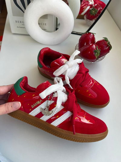 Adidas Samba frutilla 