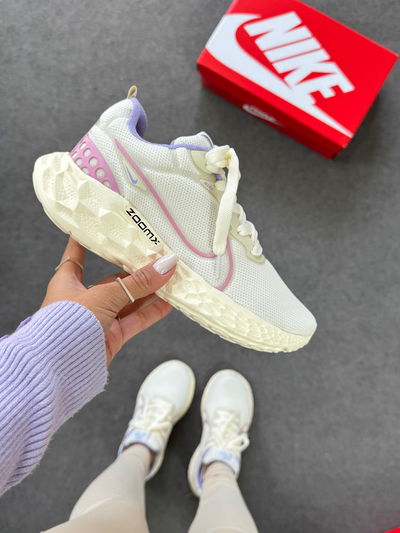 Nike zoom X invincible run gris